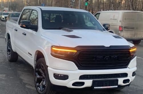 Автомобиль RAM 1500